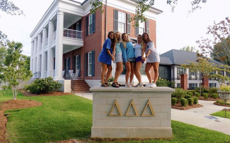 what's a sorority house