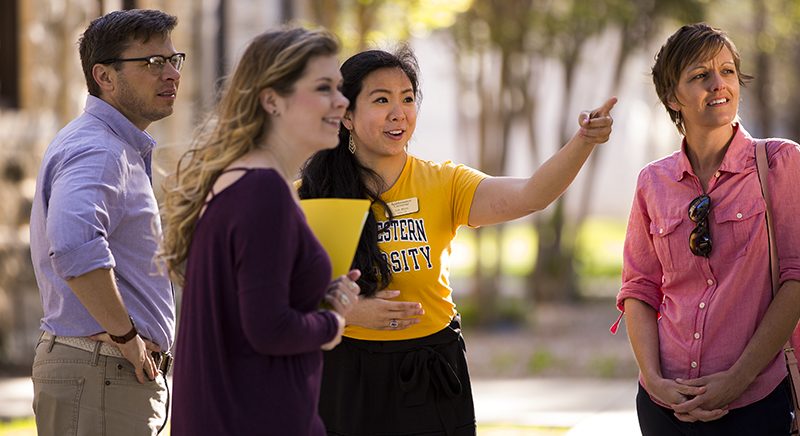 10 Smart Questions to Ask on a College Tour | Act Smart
